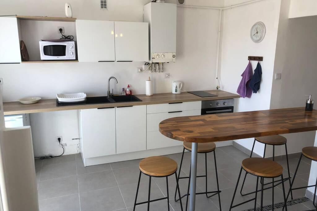 Grands Buffets Hebergement Appartement Narbona Exterior foto
