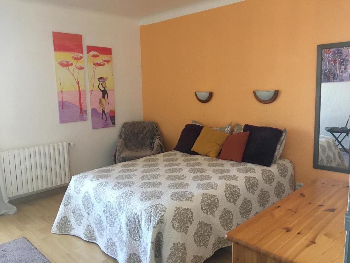 Grands Buffets Hebergement Appartement Narbona Exterior foto