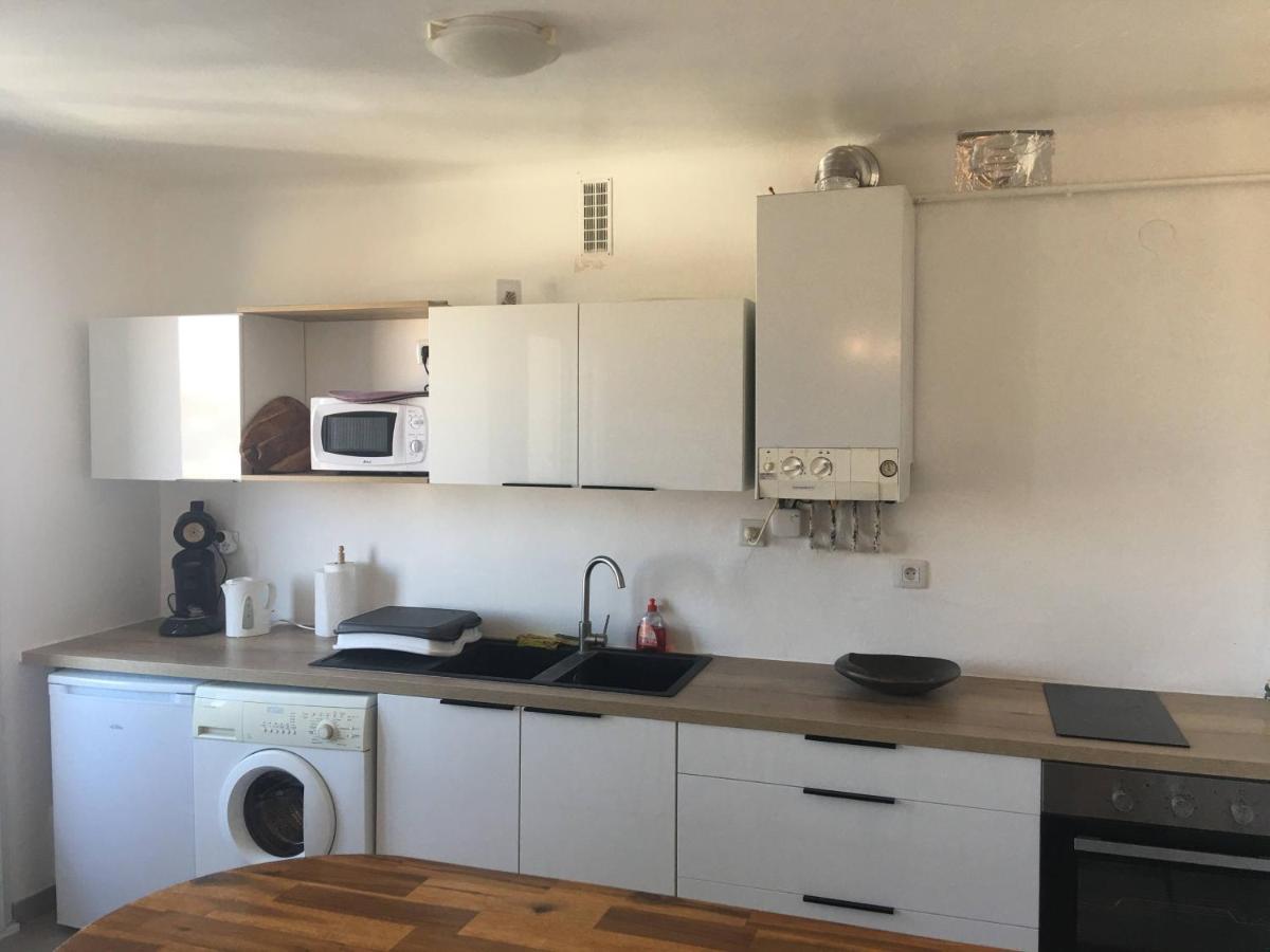 Grands Buffets Hebergement Appartement Narbona Exterior foto