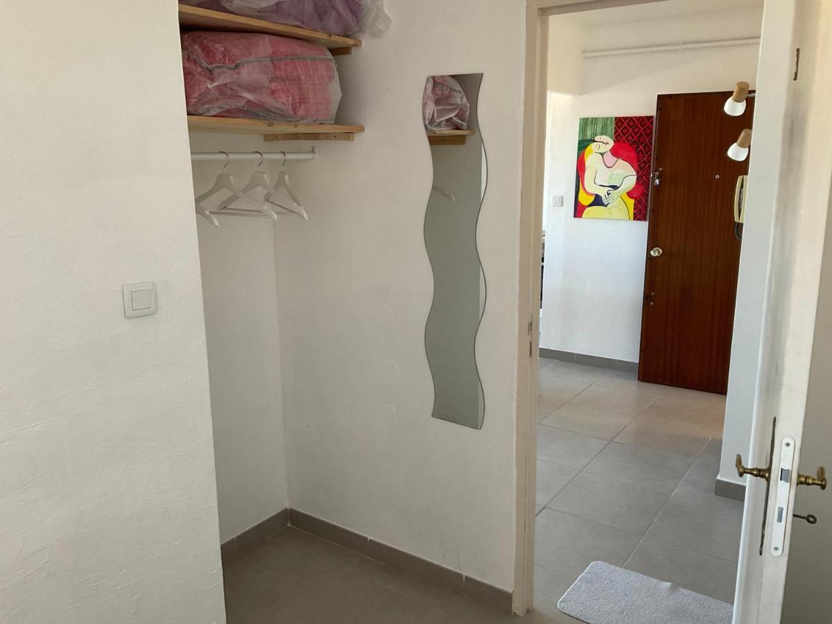 Grands Buffets Hebergement Appartement Narbona Exterior foto